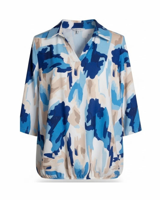 Blouson polo-shirt met V-hals en driekwart mouwen in soepel viscose dessin bij Marijke Mode