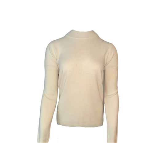 Zachte Cashmere Feeling polo-trui van Marijke Mode – comfortabel, elegant en heerlijk soepel van kwaliteit. Perfect voor een stijlvolle, warme look.