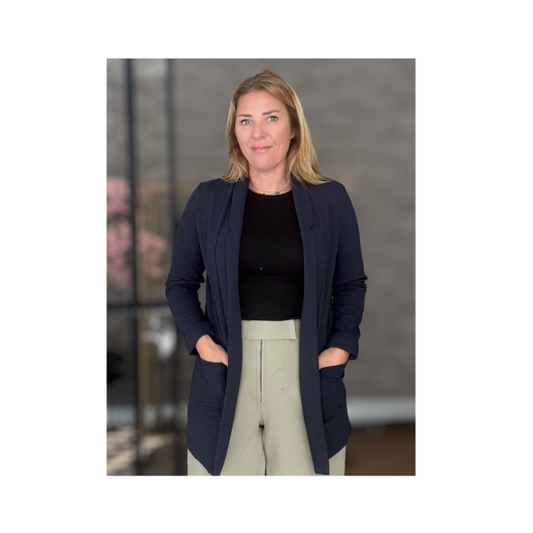 mxo vest los vallend met zakjes donkerblauw verkrijgbaar bij marijkemode