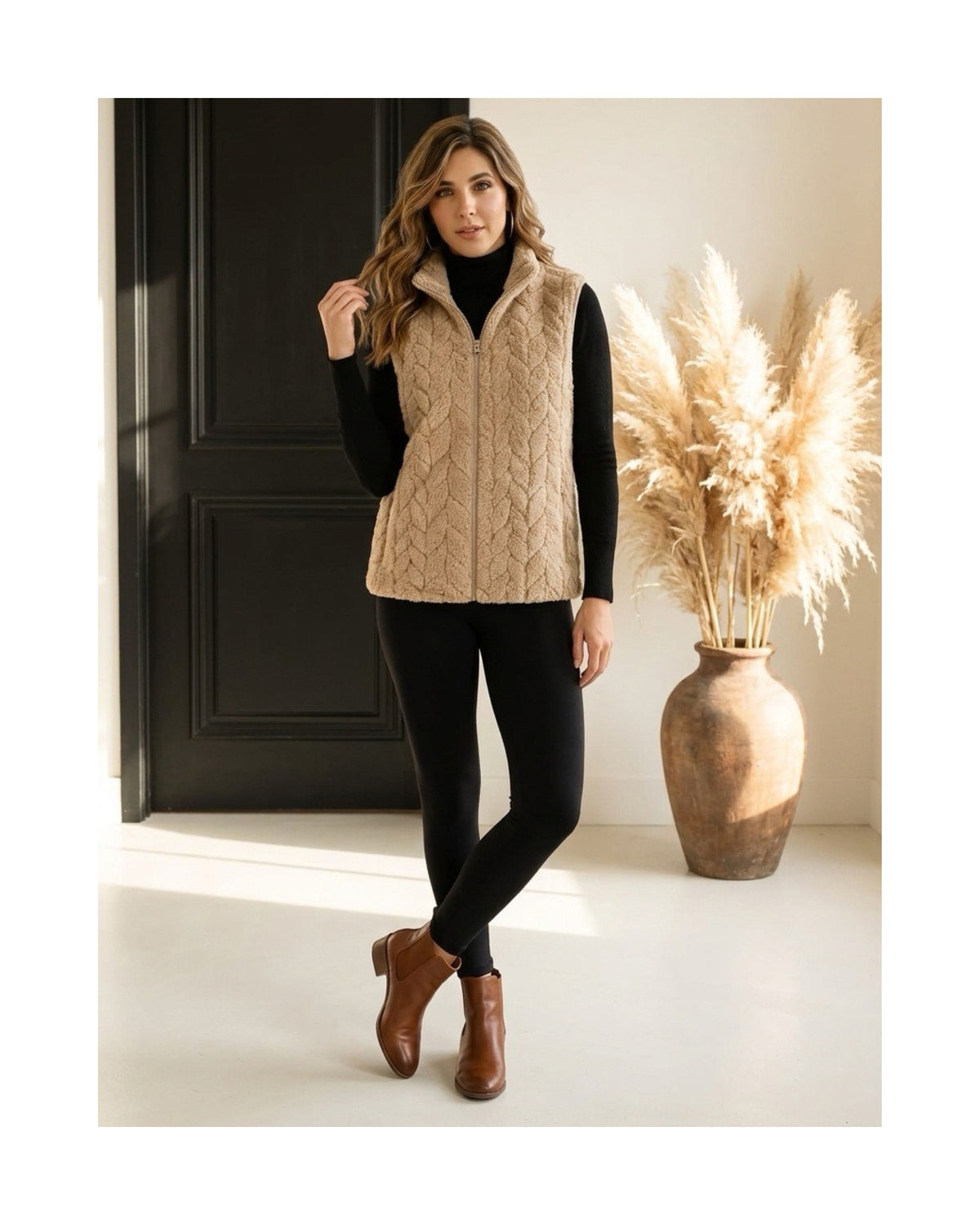MXO dames gilet bodywarmer met ritssluiting, opstaande kraag en afsluitbare zakken bij Marijke Mode