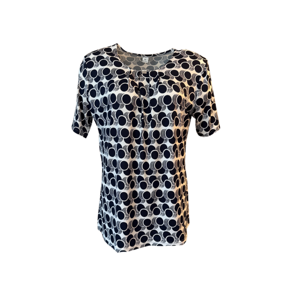 T-shirt met korte mouwen voor dames, ronde hals, splitjes aan de zijkant, soepel viscose met elasthan, ruglengte 70 cm – Marijke Mode.