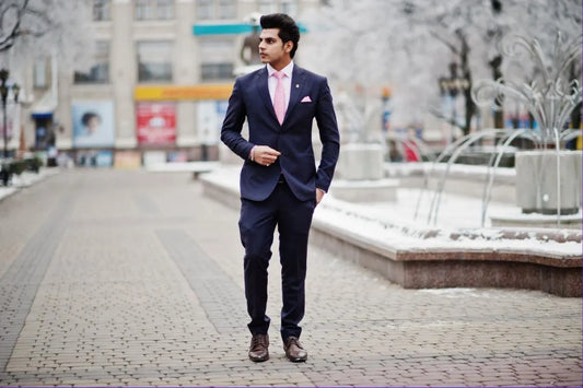Wat draag je onder een blazer
