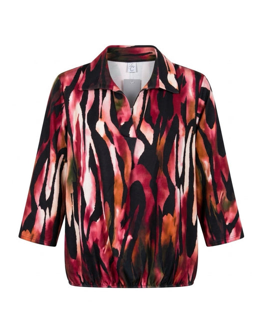 Poloshirt met V-hals en driekwartmouwen van zachte viscose – Marijke Mode.