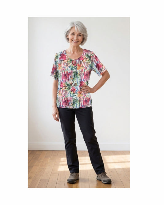 blouson tshirt met ronde hals en korte mouwen. bij marijke mode