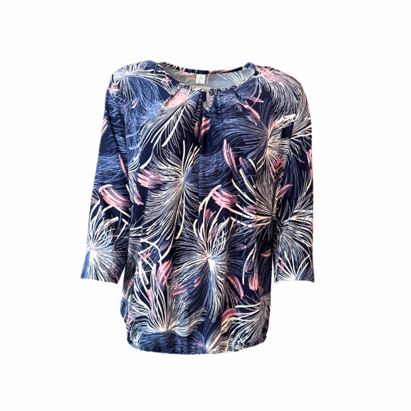 Dames blouson shirt met lange mouwen in trendy herfstkleur, ronde hals en soepel vallende viscose mix – Marijke Mode najaarscollectie 2025.