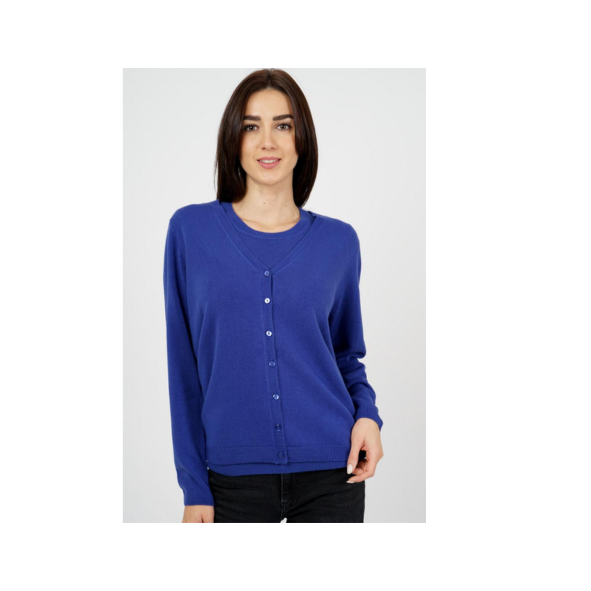 twinset van cashmere feeling twinset. verkijgbaar bij marijke mode