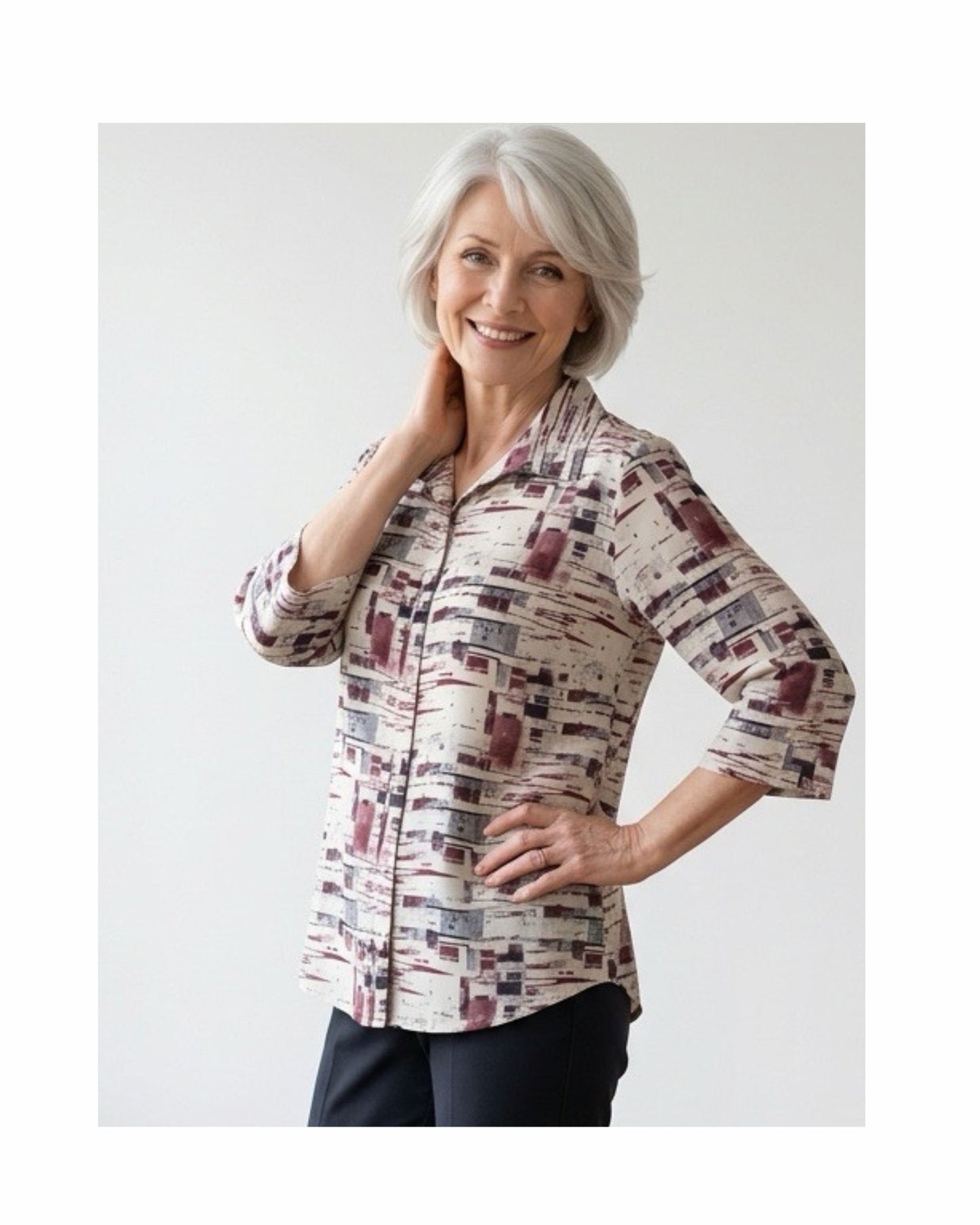 Blouse met kraag en driekwart mouwen – verkocht door Marijke Mode
