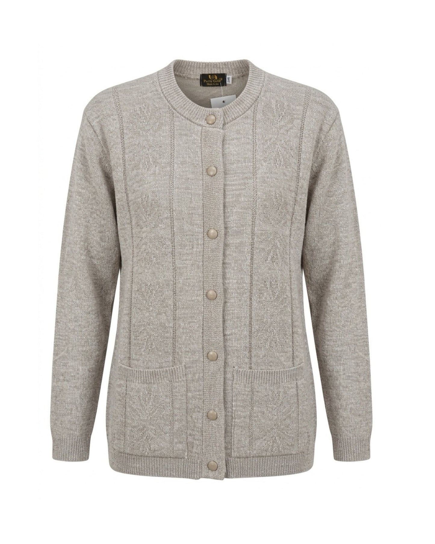 vest met knopen ronde hals zakjes. klassiek dames vest bij Marijke Mode. Forever vest met kabelpatroon in sesam met knoopsluiting en zakjes, verkocht door Marijke Mode