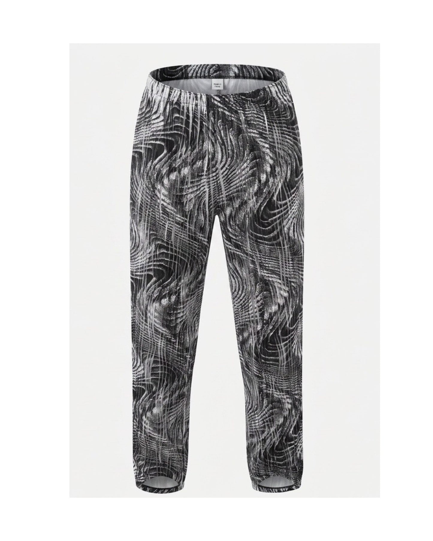 Forever Comfy Set met zwart-witte print en plissé stof verkrijgbaar bij Marijke Mode.