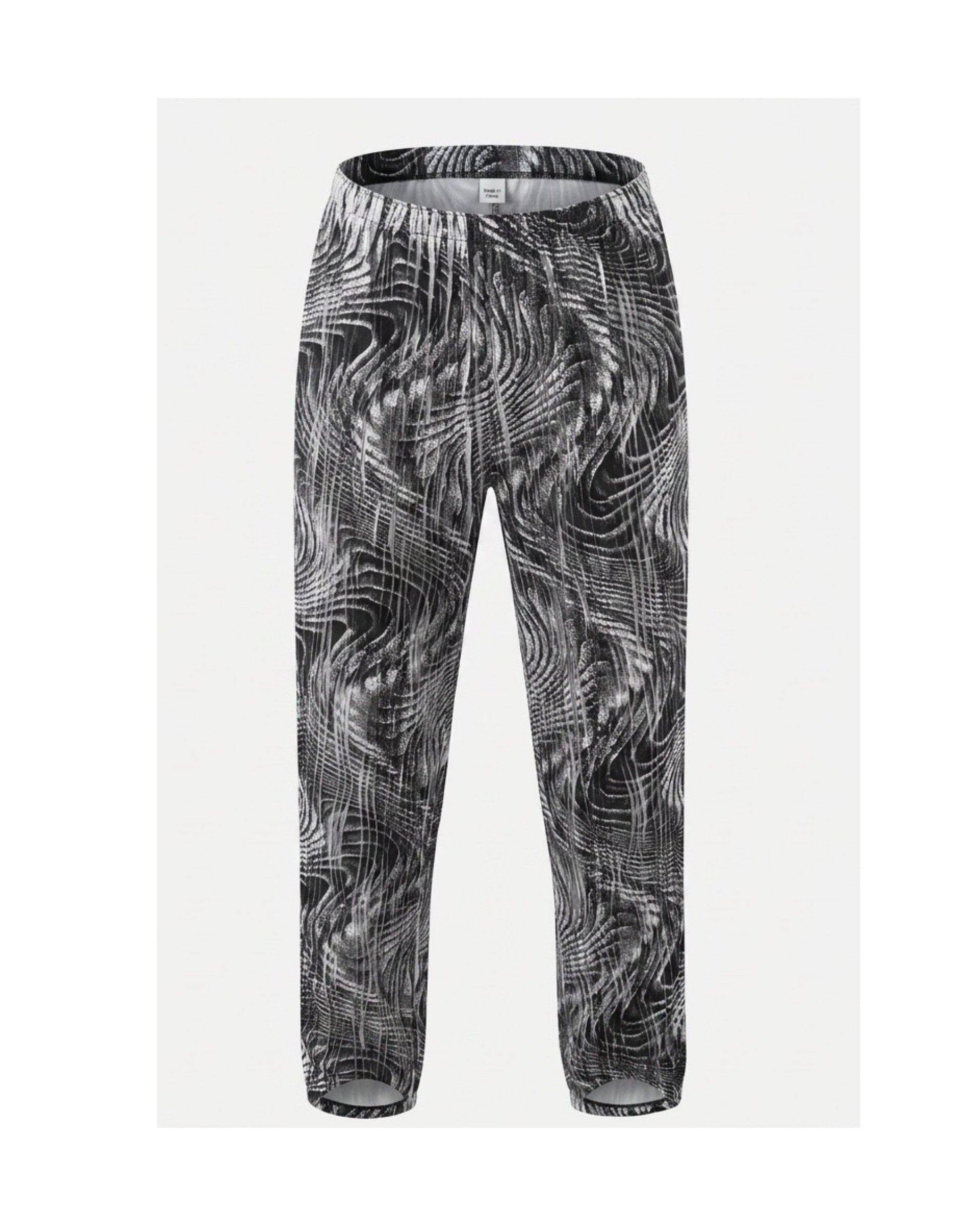 Forever Comfy Set met zwart-witte print en plissé stof verkrijgbaar bij Marijke Mode.