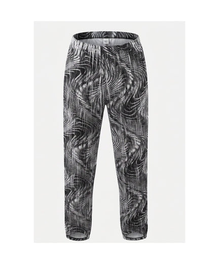 Forever Comfy Set met zwart-witte print en plissé stof verkrijgbaar bij Marijke Mode.