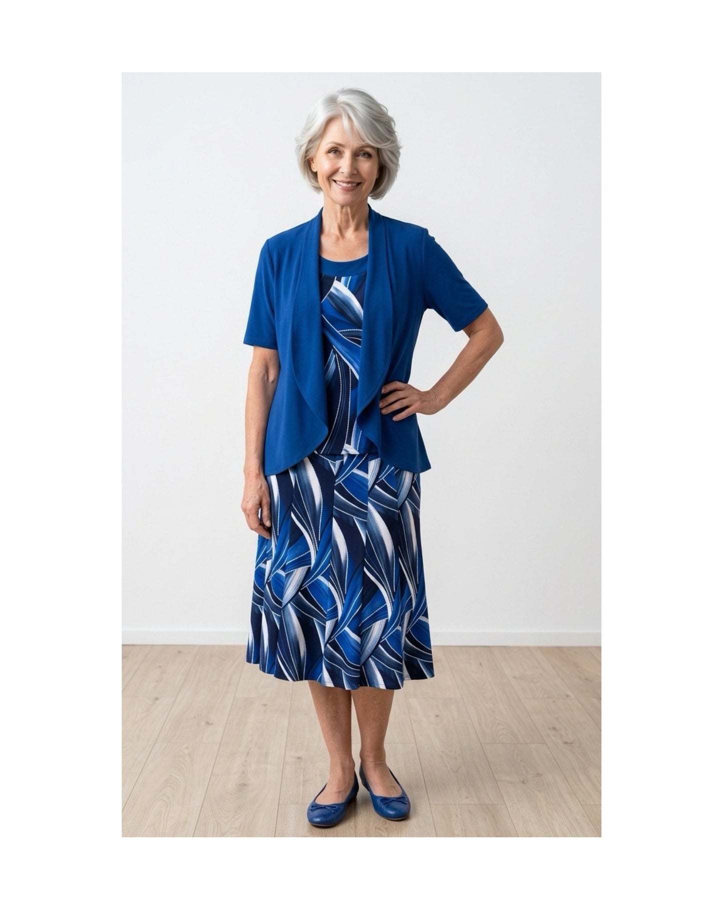 : Forever two-in-one twinset in kobaltblauw met dessin en travel kwaliteit verkocht door Marijke Mode