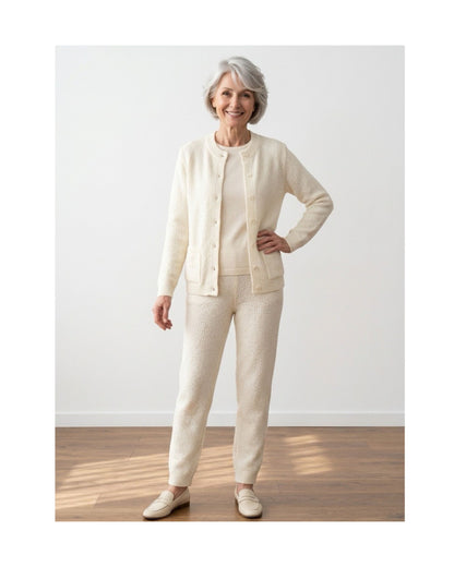 Vest met knopen van Forever in oudroze, wolwit, skyblue en beige, verkocht door Marijke Mode