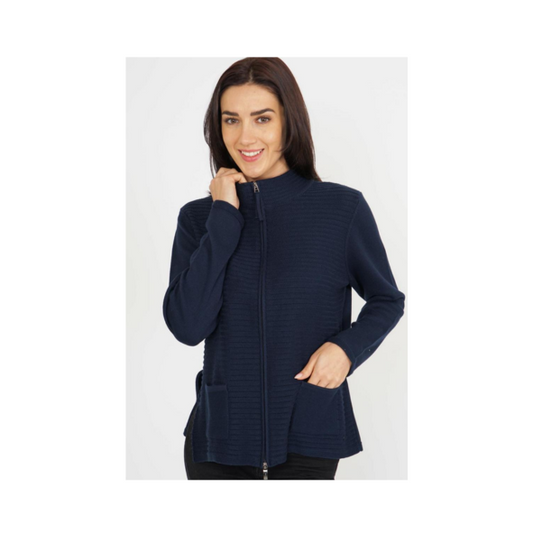 gabriella k vest met rits en zakjes donkerblauw. verkijgbaar bij marijke mode