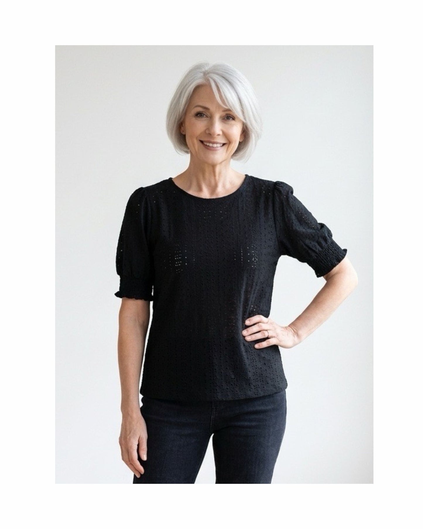Broderie Shirt Met Ronde Hals En Korte Mouwen Van MXO Verkocht Door Marijke Mode