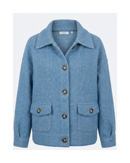 MXO zwaar vestjasje met kraag, knoopsluiting en klepzakken in gemêleerde kwaliteit, verkrijgbaar bij Marijke Mode.