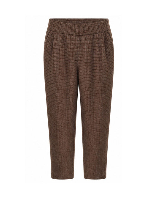 MXO dames instapbroek met print, brede elastische tailleband, steekzakken en normale lengtemaat, verkrijgbaar bij Marijke Mode