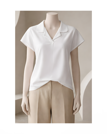 Marinello polo-top unikleur beige met platte V-hals en korte kapmou bij Marijke Mode