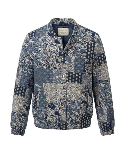Marineblauw dames bomberjasje met modern dessin, drukknopen, lange mouwen en elastische zoom van Marijke Mode.