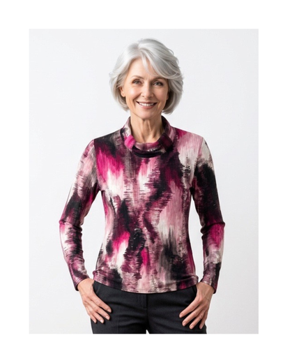 Sensia Fashion blousontrui Kiklie met lage col en roze dessin, verkrijgbaar bij Marijke Mode.