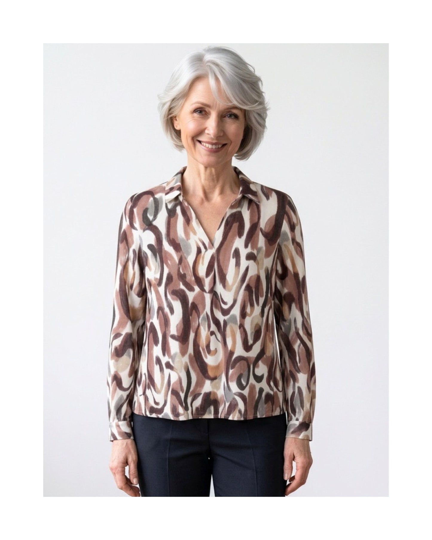Sensia Fashion poloshirt Bobby met fleece feeling en beige-taupe dessin, verkrijgbaar bij Marijke Mode.