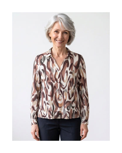 Sensia Fashion poloshirt Bobby met fleece feeling en beige-taupe dessin, verkrijgbaar bij Marijke Mode.