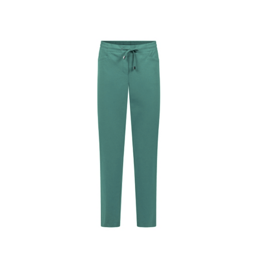 Sensia Fashion Peggy damespantalon. Slank model met elastische taille en koord. Petrolgroen, jerseykwaliteit, wintercollectie. Comfort en stijl.