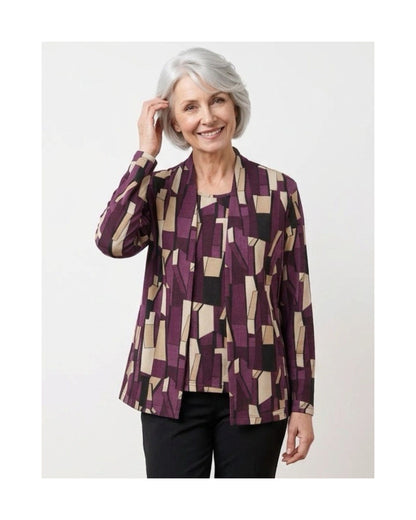 Sensia Fashion twinset Chantely met vest en shirt in een marine-zandkleurig fantasiedessin.