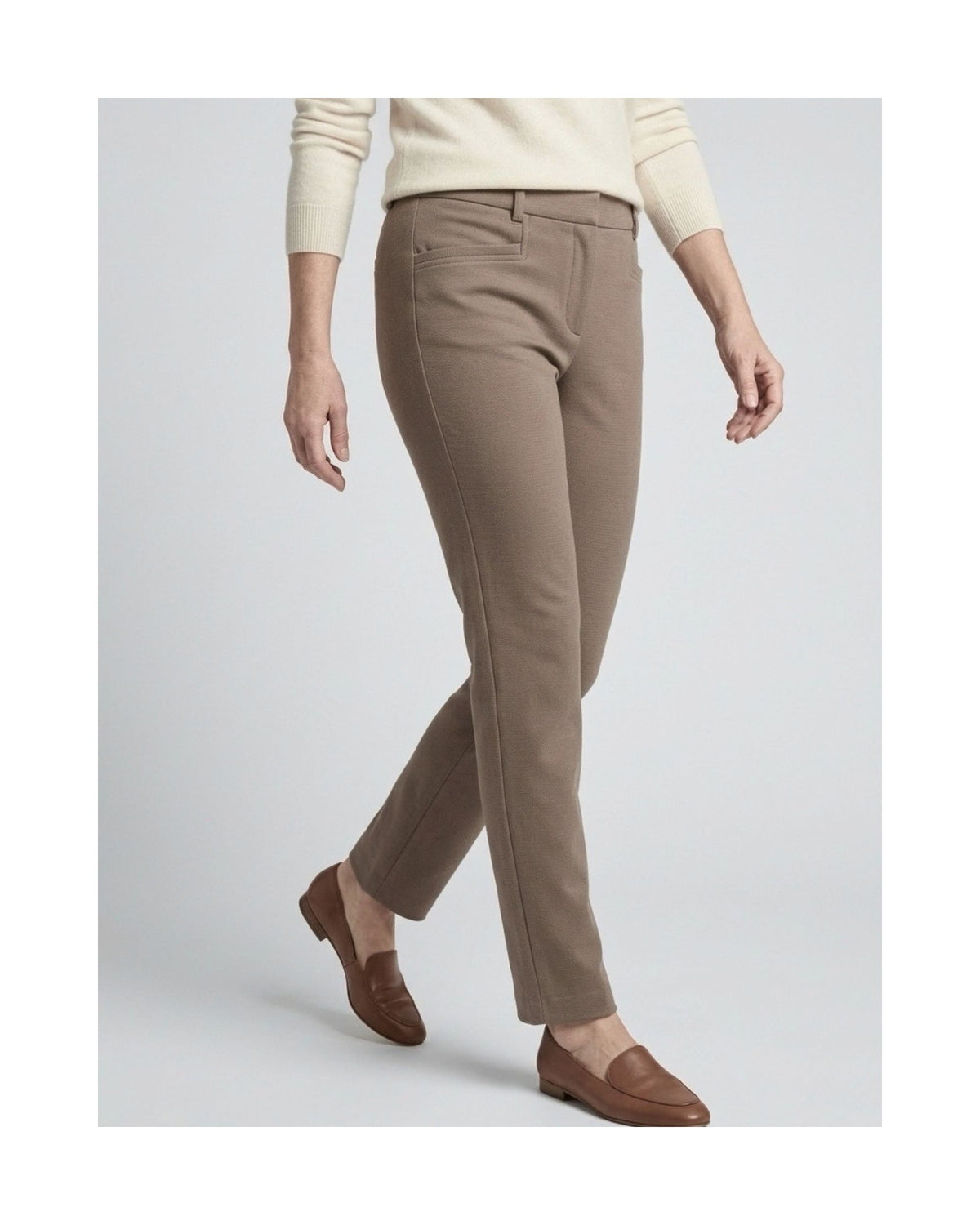 dames pantalon van sensia Fashion met micro-suèdine look en rechte pijpen, verkrijgbaar bij Marijke Mode.