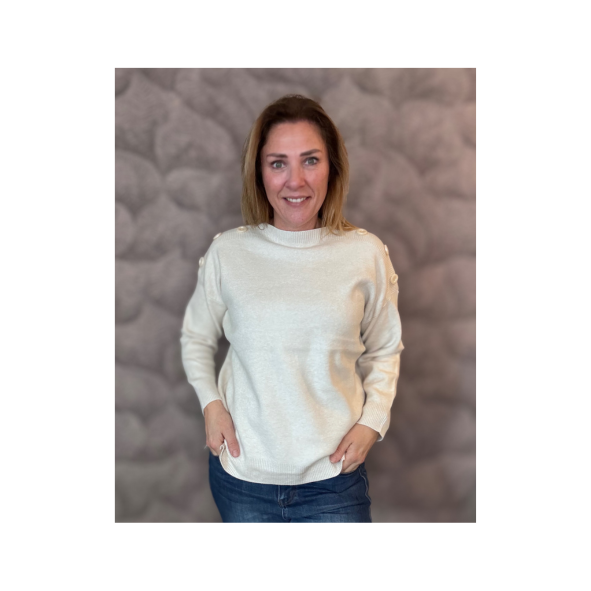 Sportieve uni kleur turtleneck trui met schoudersierknopen – one size – viscose – 60 cm ruglengte – Marijke Mode.”