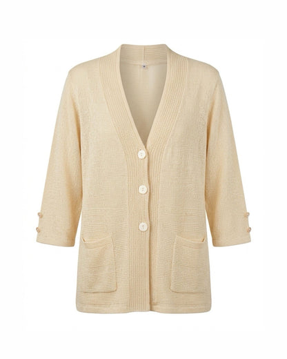 klassiek dames vest met v hals en zakjes en knopen. verkocht door Marijke Mode