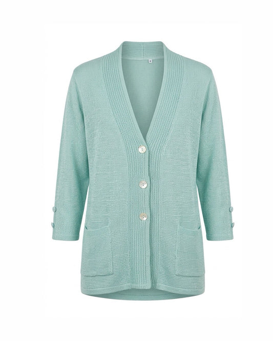 klassiek dames vest met v hals en zakjes en knopen. verkocht door Marijke Mode