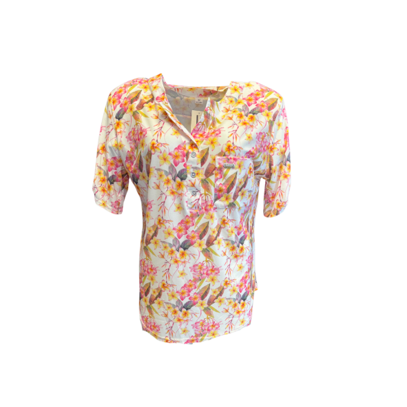een shirt van viscose ronde hals. aangeboden door marijke mode. Hippe seniorenmode voor dames in Den Haag